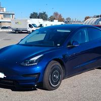 TESLA MODEL 3 long range
