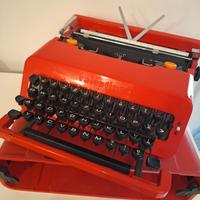 VINTAGE anni 60 - Olivetti Valentine - rossa
