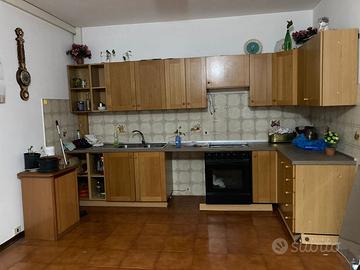 Cucina Angolare in legno