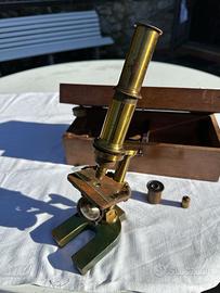 Microscopio Fratelli Koristka