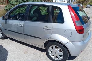 Ford Fiesta 1.4 5P Diesel 2005