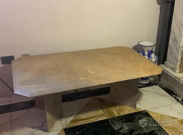 Tavolo in marmo