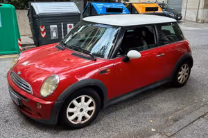 Auto MINI ONE D