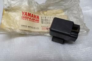 -Relè avviamento Yamaha DragStar 650 27V819400200