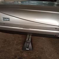 Portapacchi con barre portatutto e baule BMW