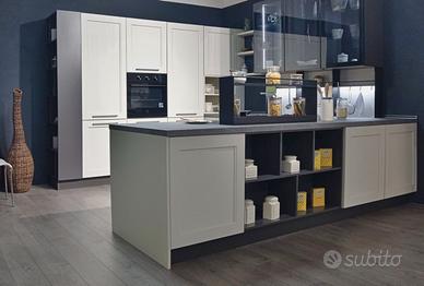 Cucine PRESTIGIO Con Penisola – Tavolo - Colonne