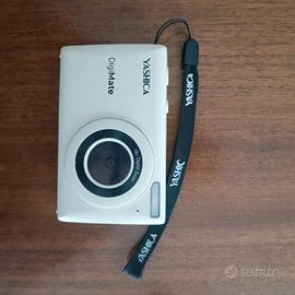 Fotocamera YASHICA DigiMate
