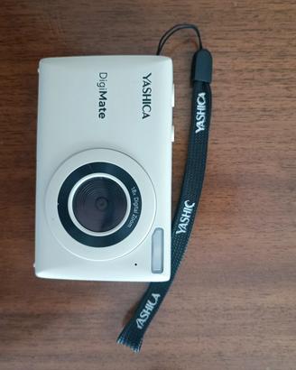 Fotocamera YASHICA DigiMate