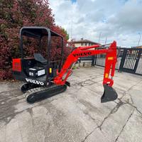 E230 - Mini escavatore 15 q PEL JOB EC15