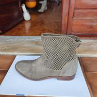 Stivaletto FRUIT color tortora