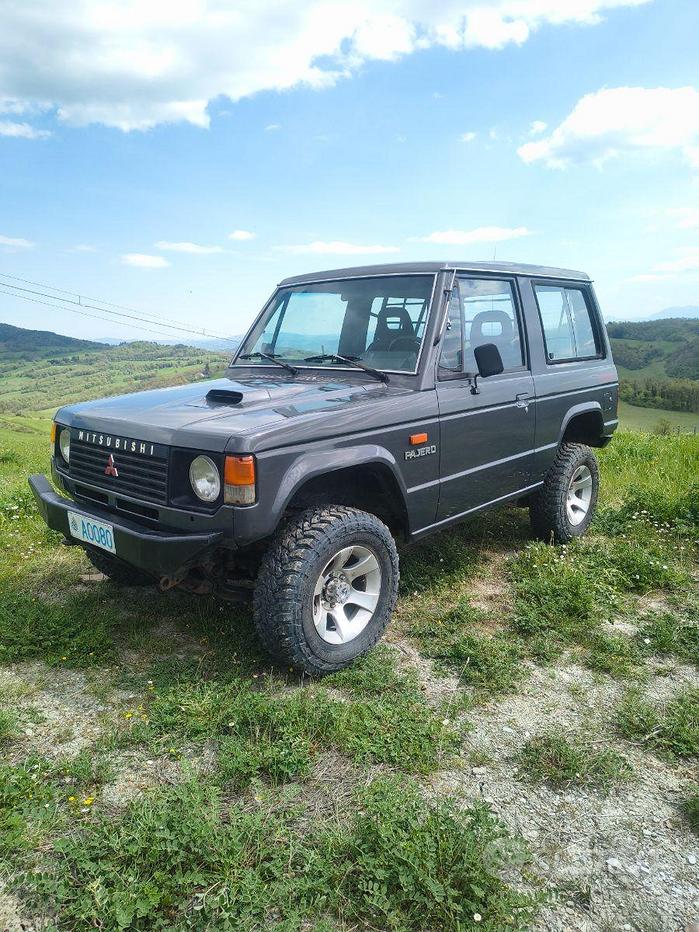MITSUBISHI Pajero ('82-'00)