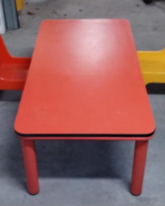 tavolo in legno per bambini