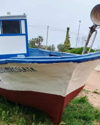 Barca da pesca con licenza