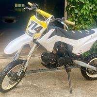 Pit Bike 125 con Pezzi di ricambi nuovi