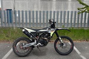 Fantic xef 125