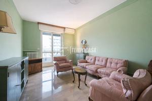 VENDITA LUMINOSO QUADRILOCALE PIANO ALTO IN ZONA B