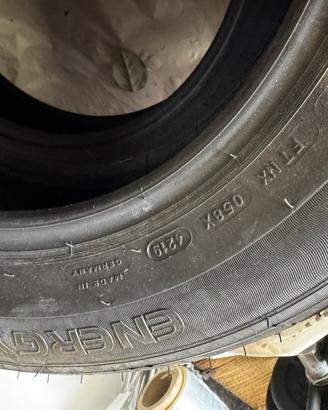 Treno di gomme 185/65 R15 10/2019