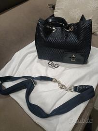 Stupenda borsa vernice blu Dolce& Gabbana 