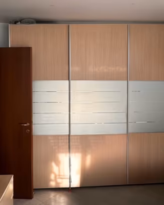 armadio 3 ante scorrevoli  color rovere