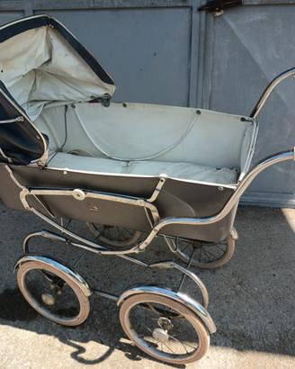 carrozzina Giordani anni 60