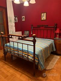 Letto matrimoniale d'epoca