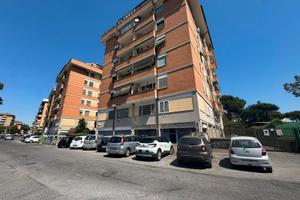 Magliana - locale commerciale