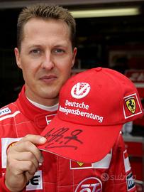 Cappello Ferrari Autografato Schumacher