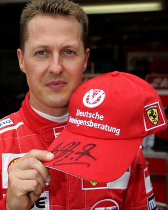 Cappello Ferrari Autografato Schumacher