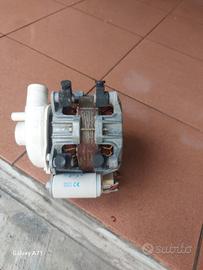motore pompa di lavaggio lavastoviglie smeg