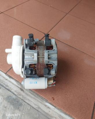 motore pompa di lavaggio lavastoviglie smeg