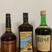 Bottiglie di liquore invecchiato per collezionisti
