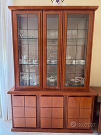 Vetrina alta + Credenza bassa classica in legno