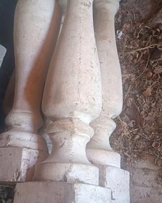Pilastrini per balaustra in cemento bianco 