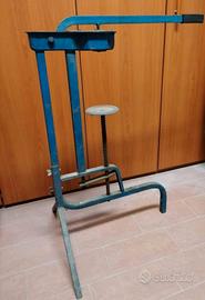 Tappatrice a leva per tappi in sughero 