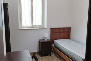 Stanza singola a studentessa