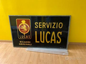 Insegna LUCAS
