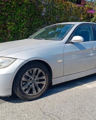 BMW 320d E90 catena e turbina nuova gomme revision