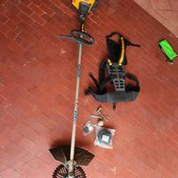 Decespugliatore a scoppio Stiga SBC 636