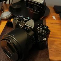 OLYMPUS OMD EM5 MARK 3 PANASONIC 14-140