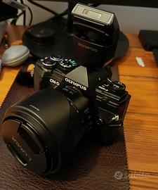 OLYMPUS OMD EM5 MARK 3 PANASONIC 14-140