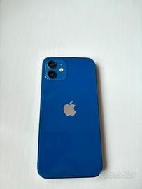 iPhone 12 con batteria al 100%