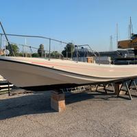 Boston whaler outrage 21 refit integrale 2024