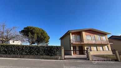 Lusiana Villa singola con ampio giardino