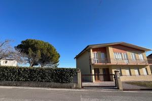 Lusiana Villa singola con ampio giardino