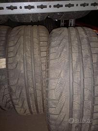 235 35 R20 Gomme da neve Pirelli sottozero S2