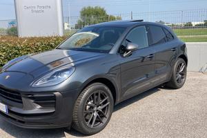 Porsche macan t