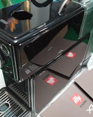 NUOVA Macchina caffè Illy espresso con caps X-CAPS