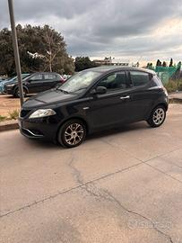 Lancia Ypsilon 1.3 diesel 90 cv