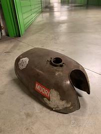 Serbatoio usato Guzzi? Honda? Boh