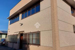 CAPANNONE A CERIANO LAGHETTO